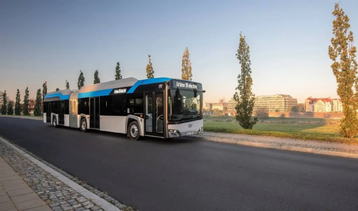 Un autob&uacute;s el&eacute;ctrico. / @empresaexterior en X