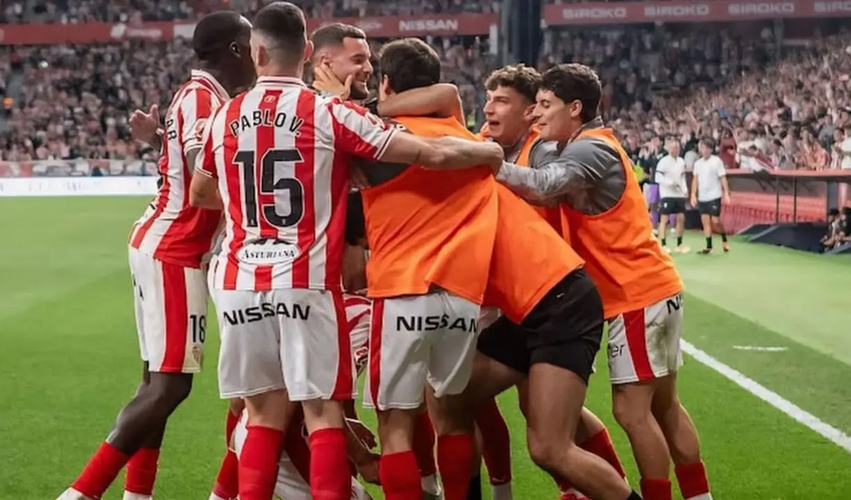 Los futbolistas del Sporting celebrando un gol. /   Instagram: pablovp6