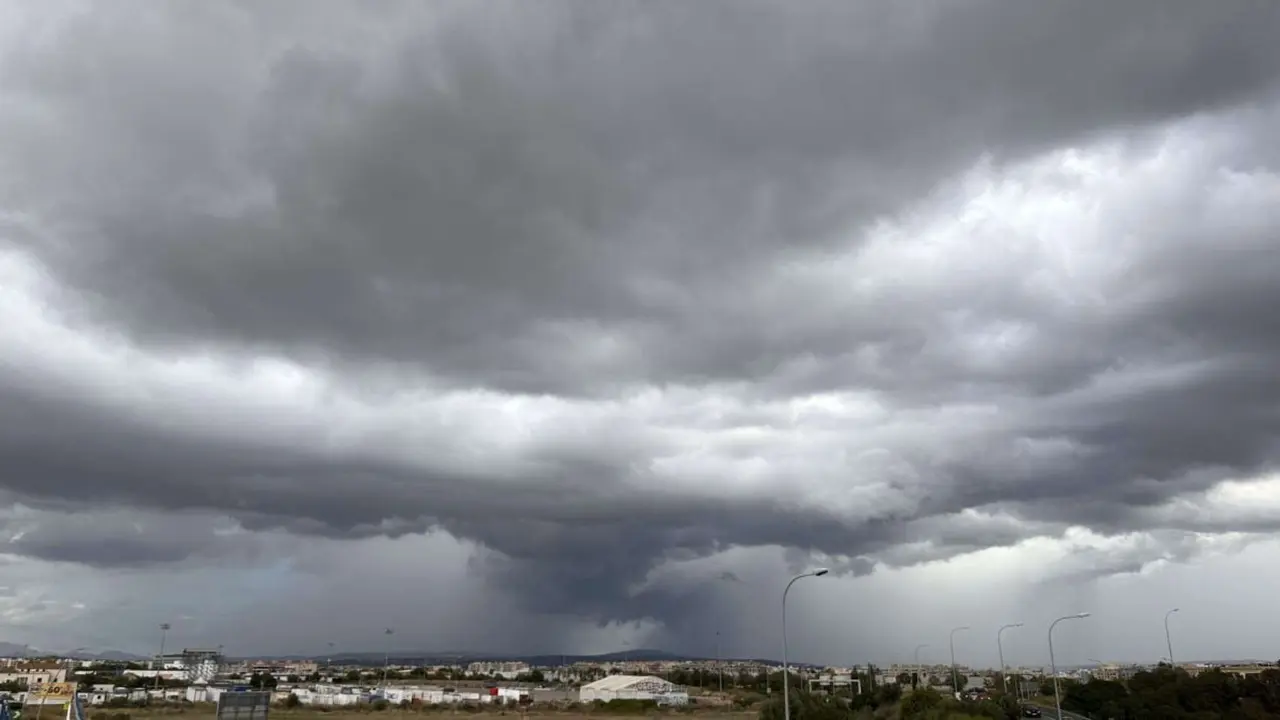 Cielo nublado en Espa&ntilde;a. / RR. SS.
