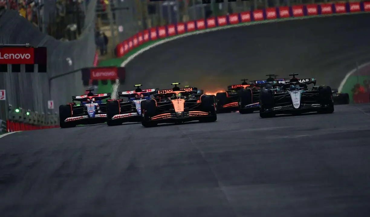 Arrancada del GP de Brasil. /  www.f1.com