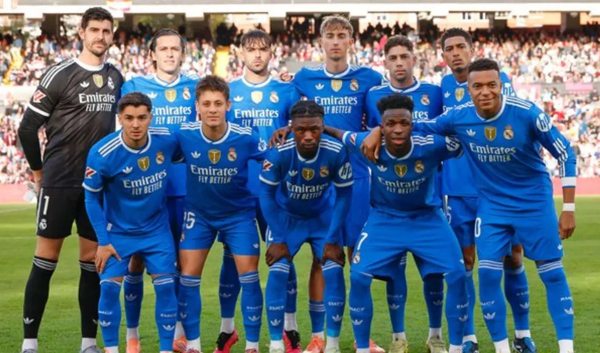 El once del Real Madrid que se enfrent&oacute; al Rayo Vallecano. /  @realmadrid