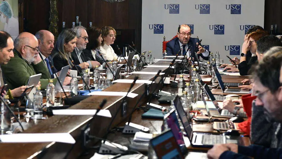 Consello de goberno de la USC presidido por el rector, Antonio L&oacute;pez. / Santi Alvite en usc.gal