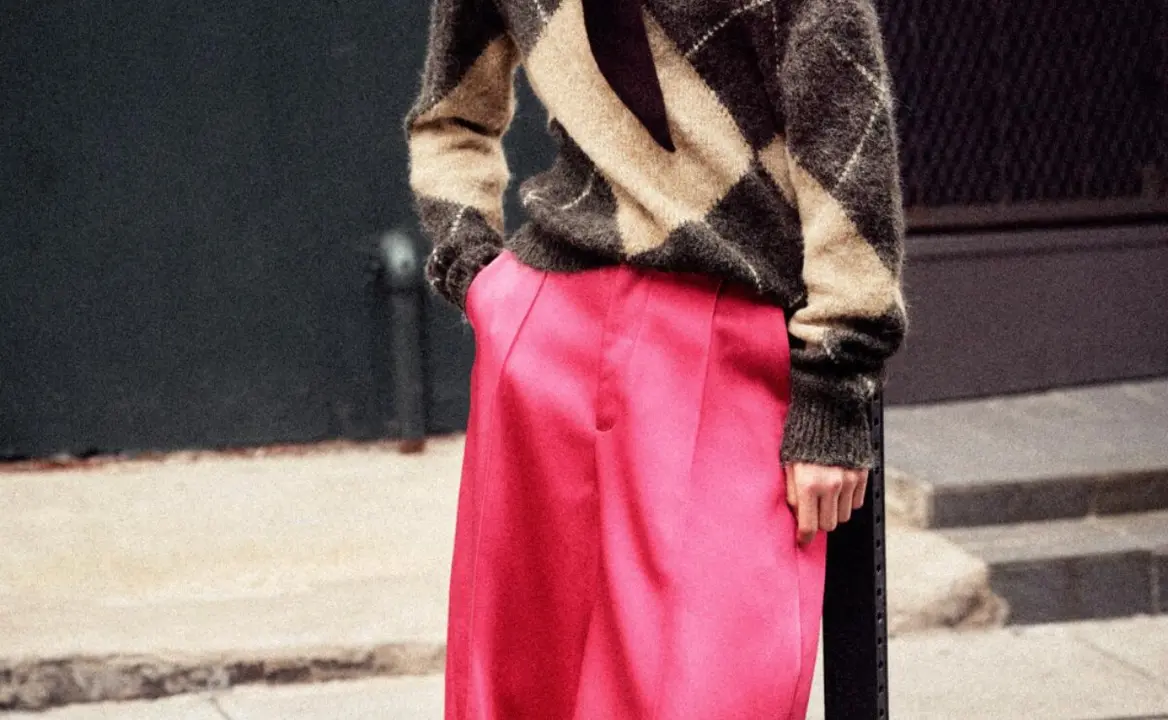 Pantalón ballon satinado, Zara.com.