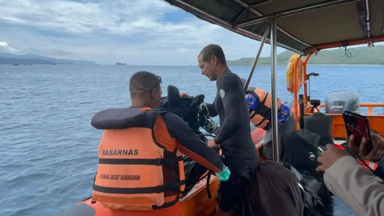 Equipo de b&uacute;squeda de los tres espa&ntilde;oles desaparecidos en Indonesia. / RR. SS.