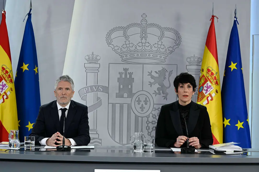 Fernando Grande-Marlaska, ministro del Interior y Elma Saiz, portavoz del Gobierno. / La Moncloa