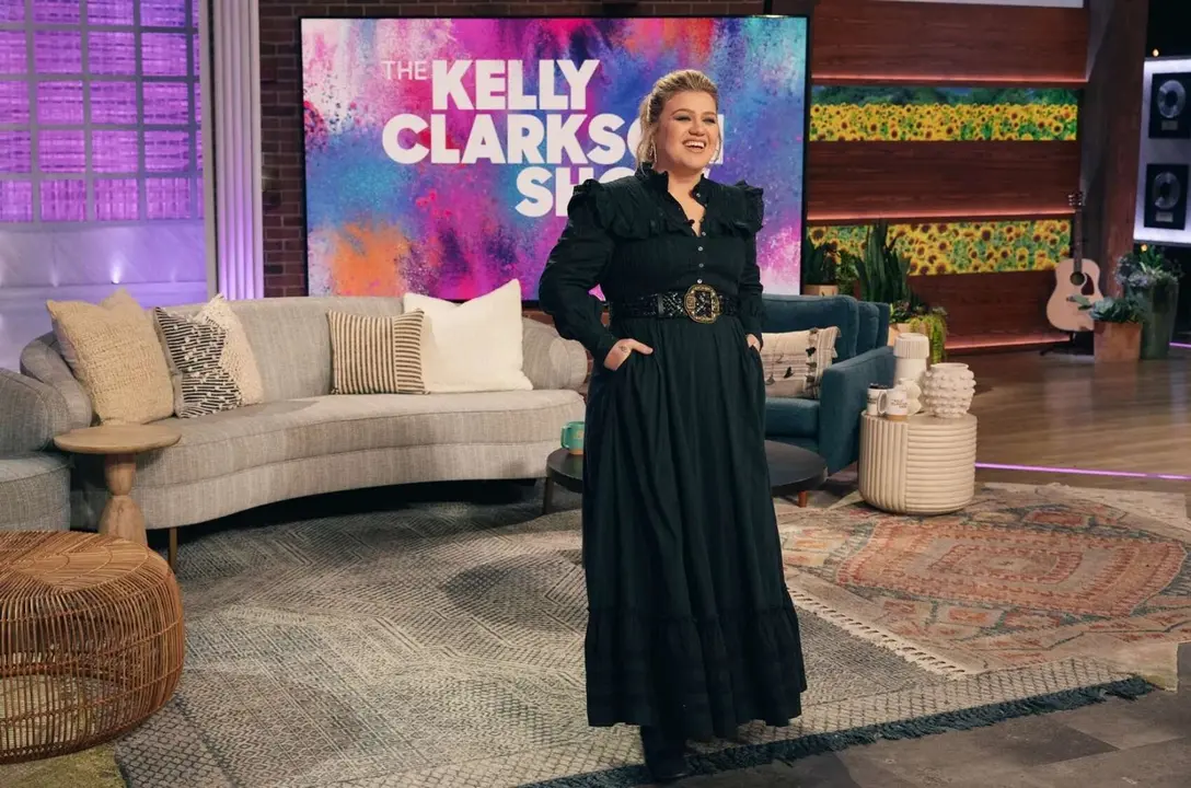 Kelly Clarkson en el estudio del programa 'The Kelly Clarkson Show'. / Billboard.