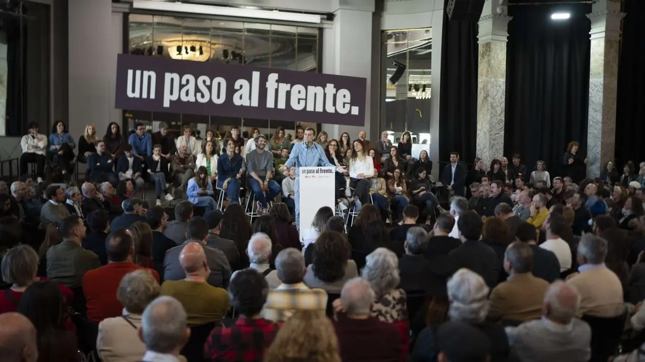 Antonio Ma&iacute;llo, coordinador Federal de Izquierda Unida, en el acto de presentaci&oacute;n de la nueva coalici&oacute;n de izquierdas en el C&iacute;rculo de Bellas Artes de Madrid. / @IzquierdaUnida.