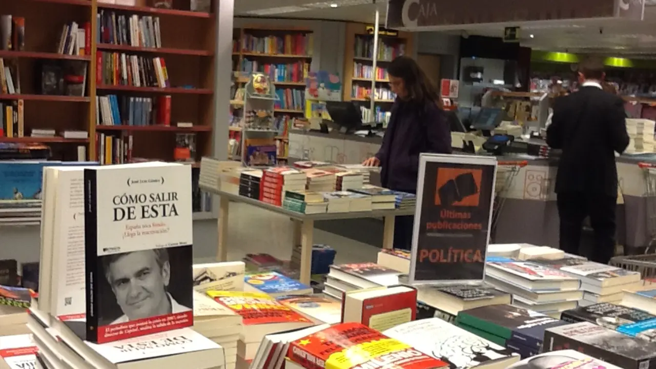 Librer&iacute;a de El Corte Ingl&eacute;s, en Vigo