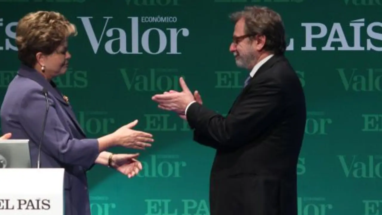 Dilma Rousseff, presidenta de Brasil y Juan Luis Cebri&aacute;n, presidente de PRISA y 'El pa&iacute;s', en las jornadas 'Brasil, en la senda del crecimiento' / G