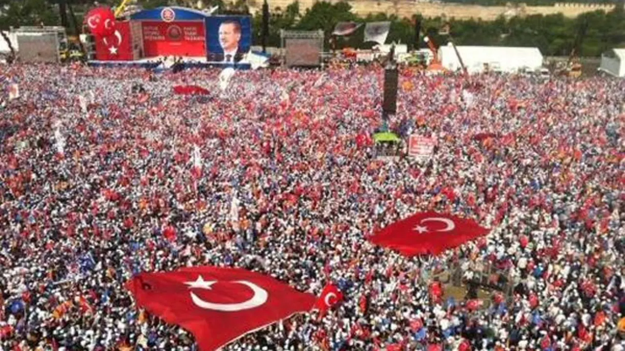 Manifestaci&oacute;n en Turqu&iacute;a