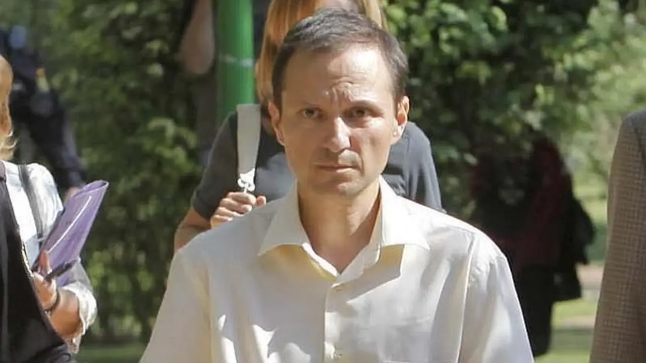 Jos&eacute; Bret&oacute;n.