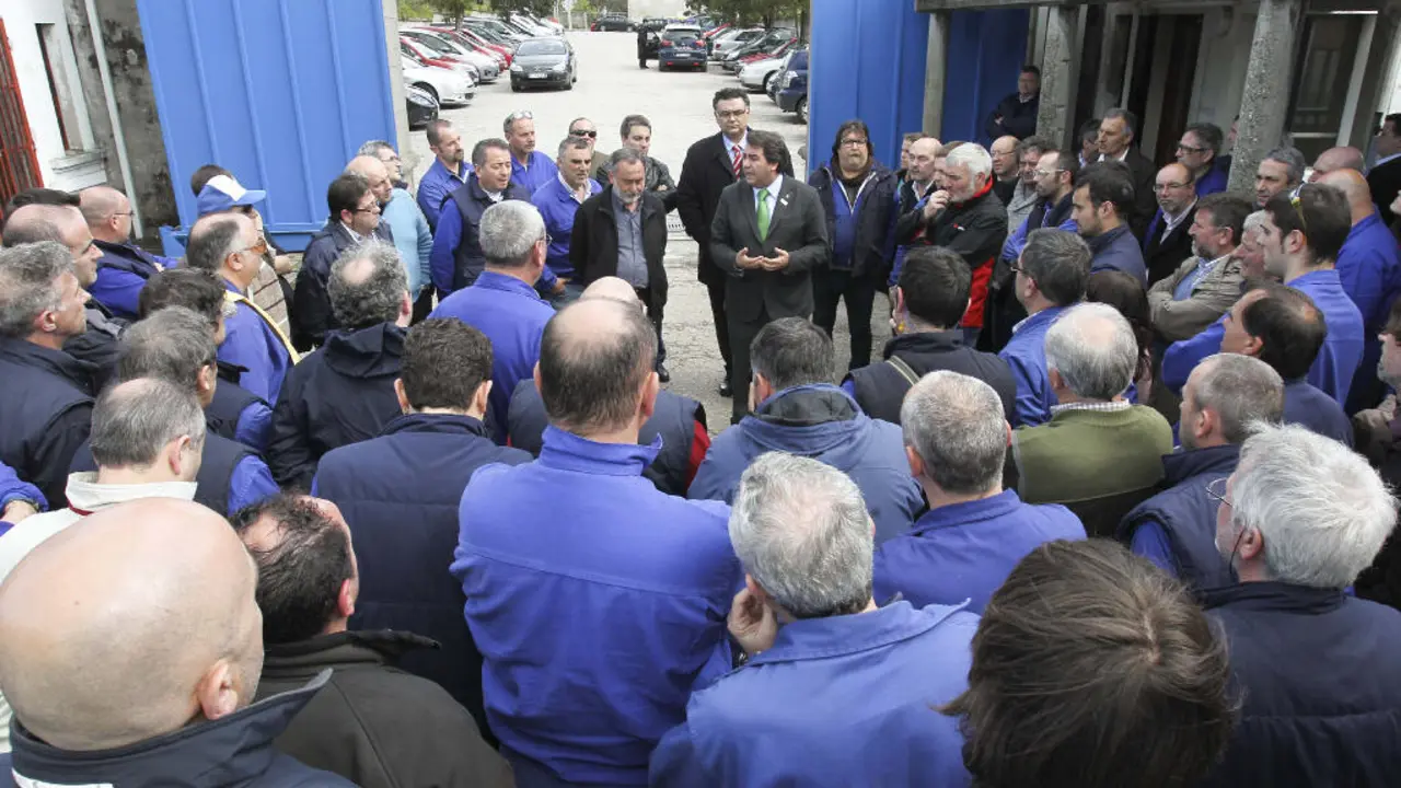 Trabajadores de la F&aacute;brica de Armas, en A Coru&ntilde;a.