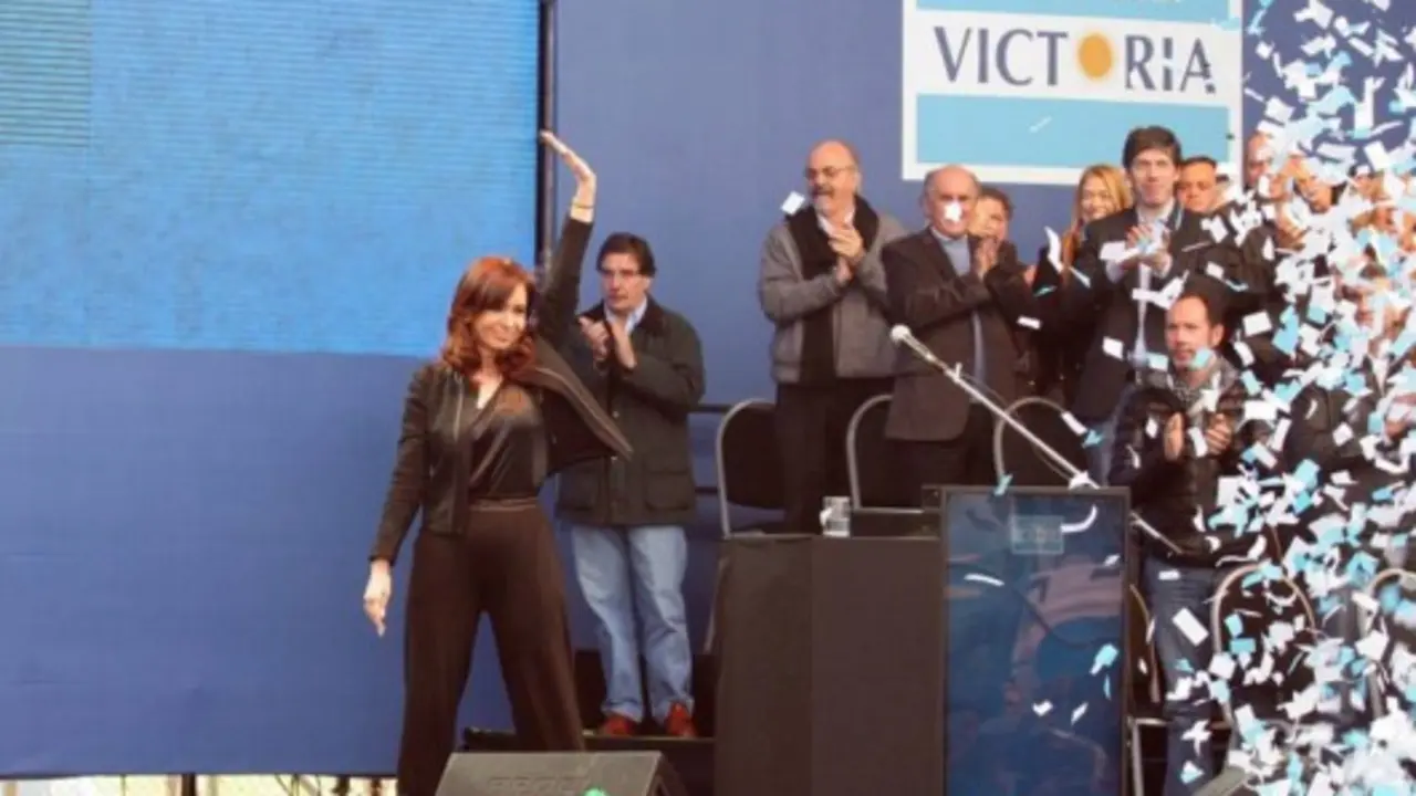 Cristina en La Matanza, con los candidatos del FPV