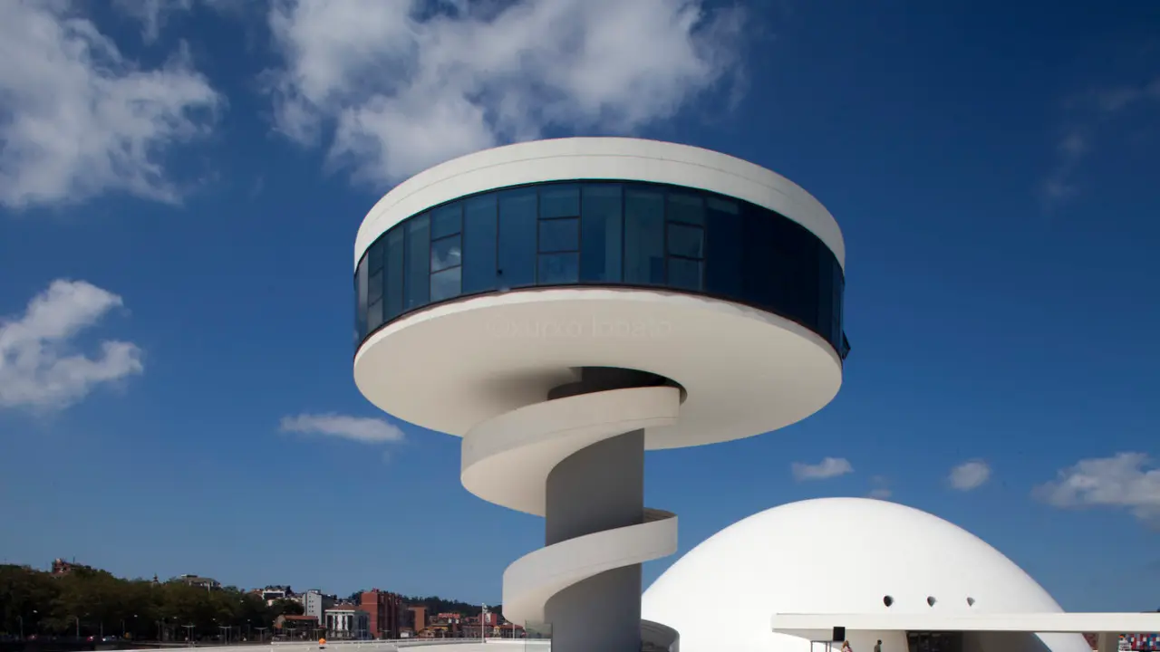 Centro Niemeyer en Avil&eacute;s (Principado de Asturias).