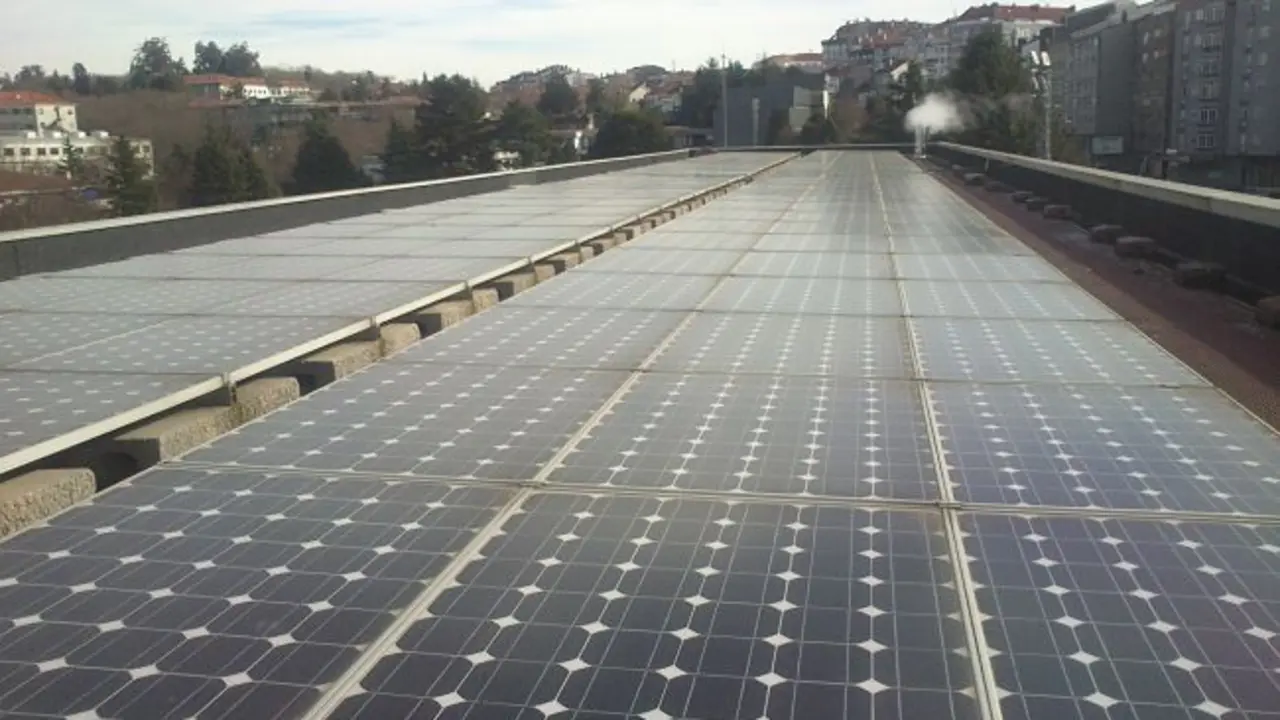 Los peajes al autoconsumo el&eacute;ctrico: cobrar el IVA de los tomates para consumo propio.
