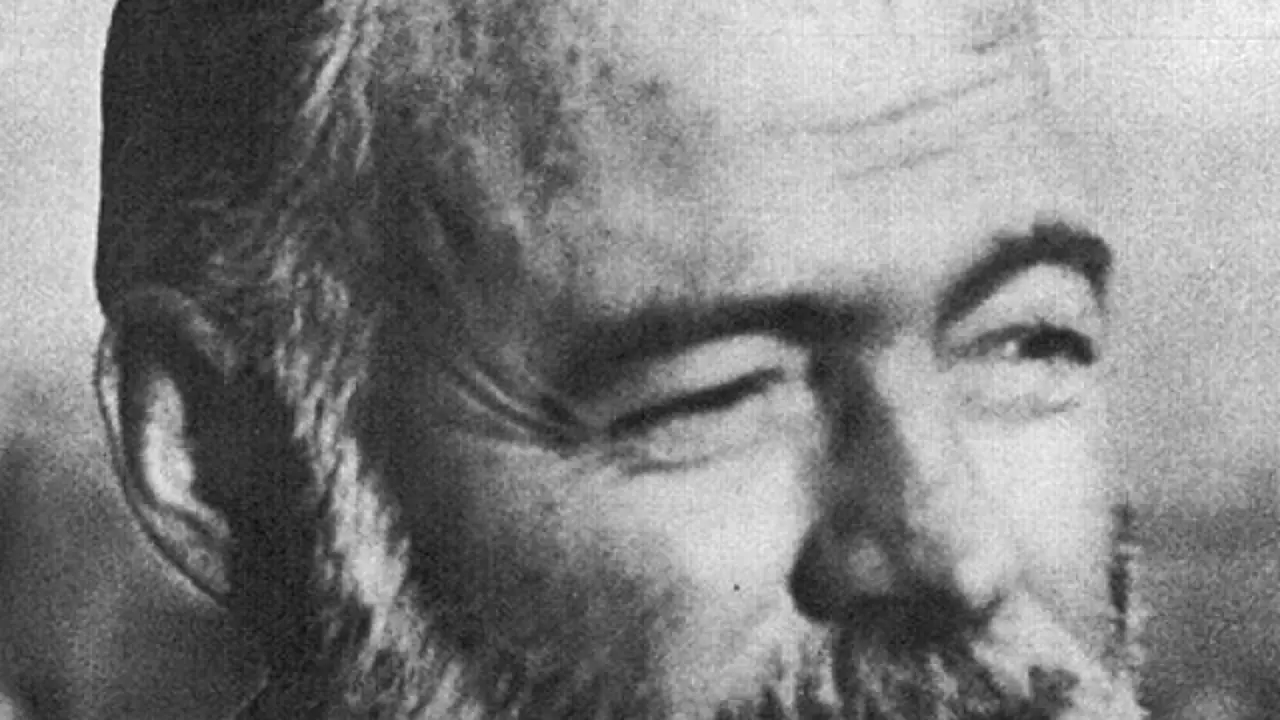 El escritor Ernest Hemingway.