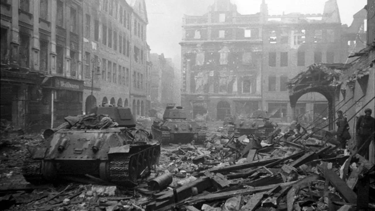 El centro de Berl&iacute;n en mayo de 1945. / Mundiario