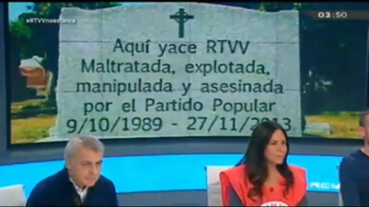 Captura de El Pa&iacute;s TV de la emisi&oacute;n en directo de Canal 9 anoche.