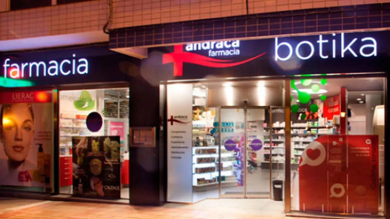 Farmacia Andraca.