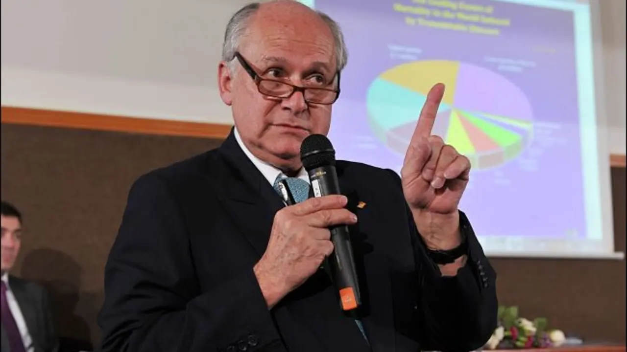El doctor Patarroyo.
