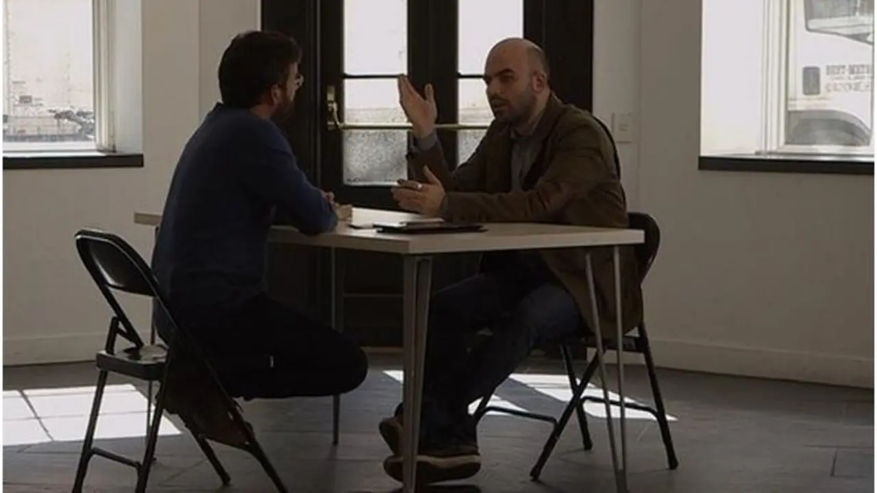 Jordi &Eacute;vole y el escritor Roberto Saviano, durante la entrevista de "Salvados". La sexta