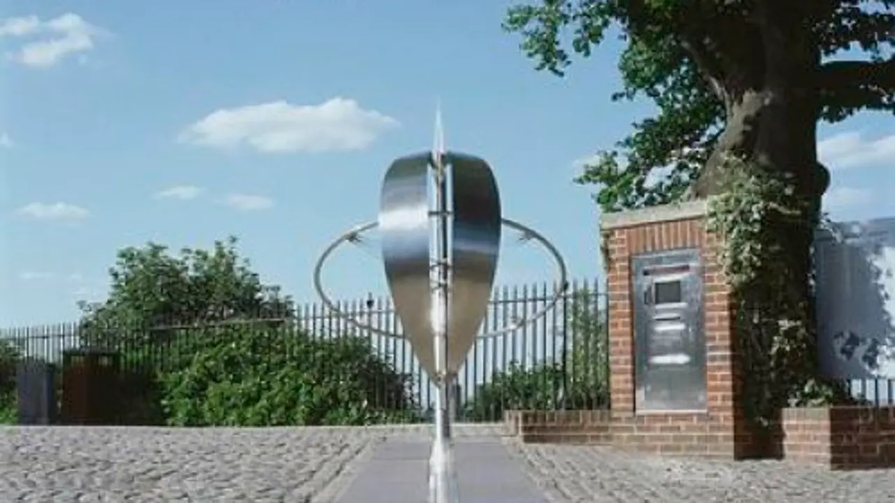 L&iacute;nea del meridiano de Greenwich. / www.portcities.org.uk
