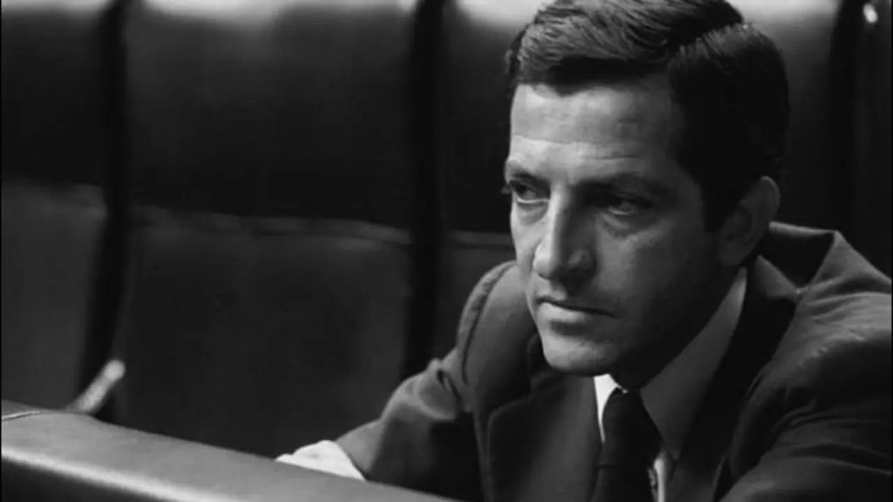 Adolfo Su&aacute;rez en su esca&ntilde;o del Congreso.