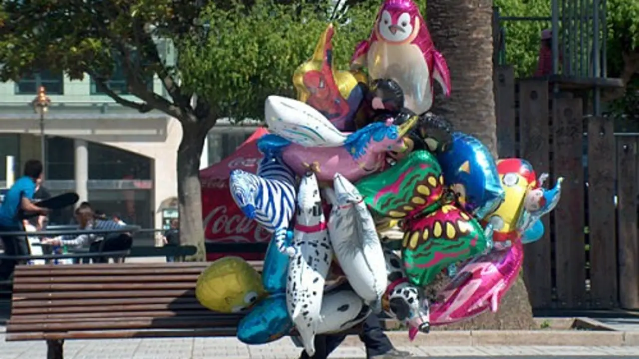 Vendedor de Globos - foto Francisco Pu&ntilde;al Su&aacute;rez