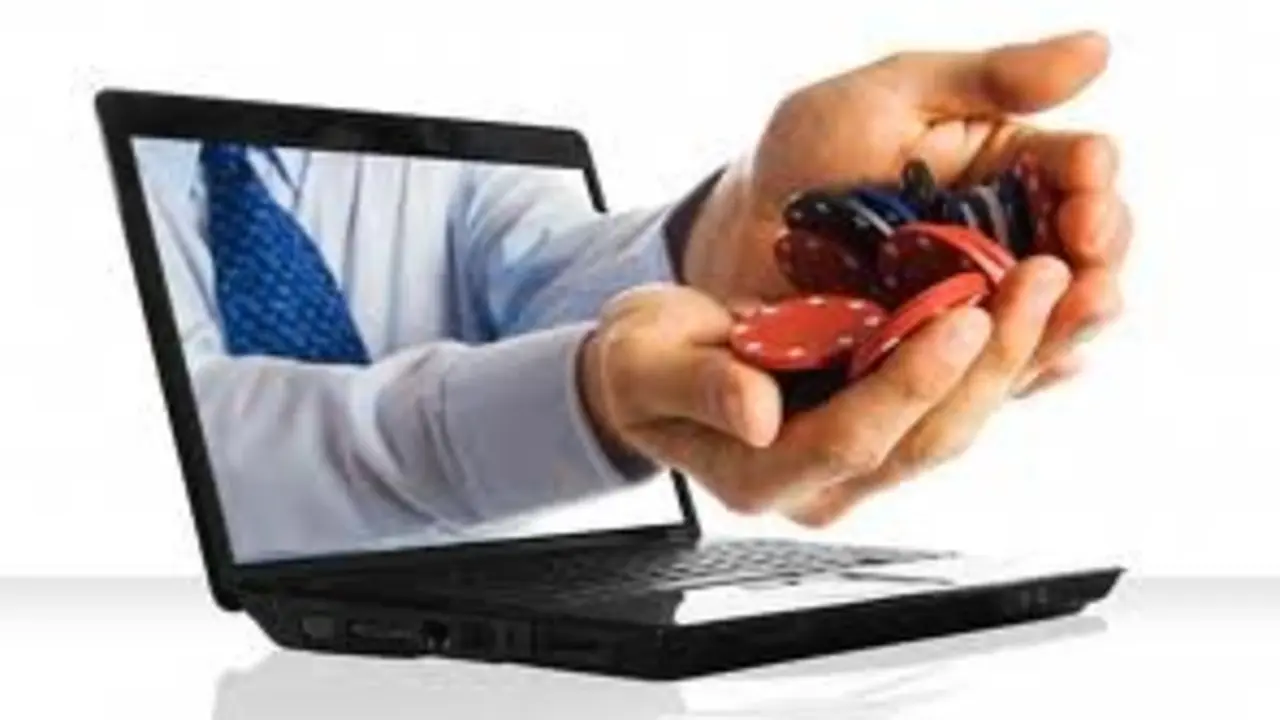 Juego online. / internetpoker101.net