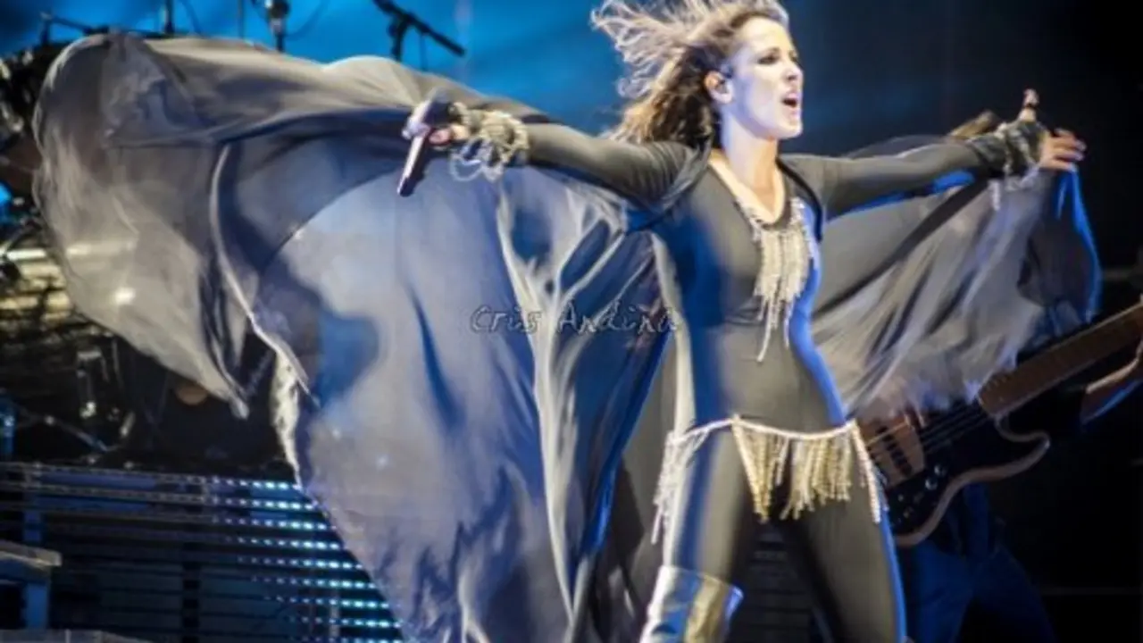 Mal&uacute; durante el concierto ofrecido en la plaza de Mar&iacute;a Pita de Coru&ntilde;a en Agosto de 2013