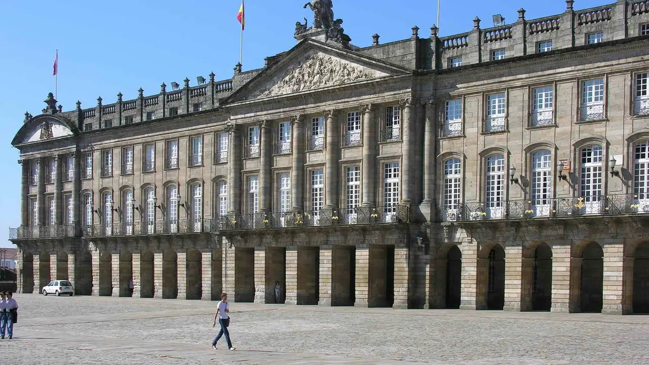 Pazo de Raxoi, sede oficial de la presidencia de la Xunta de Galicia.