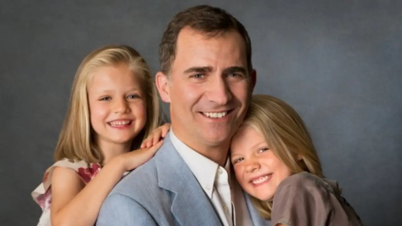 Felipe VI y las infantas Leonor y Sof&iacute;a. / Casa Real