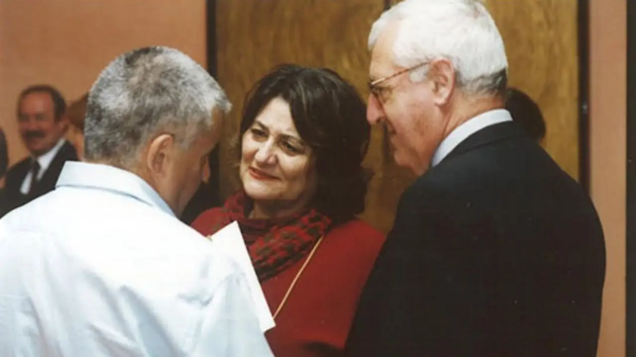 Juby Bustamante junto a Tom&agrave;s Llorens cuando era directora de comunicaci&oacute;n de la Fundaci&oacute;n Thyssen-Bornemisza. / elcultural.es