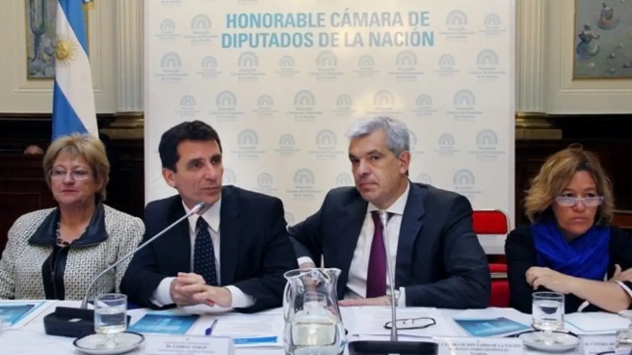 La XXX reuni&oacute;n del COFELESA fue abierta por el Vice Ministro de Salud Gabriel Yedlin y el Presidente de la C&aacute;mara de Diputados Juli&aacute;n Dominguez 