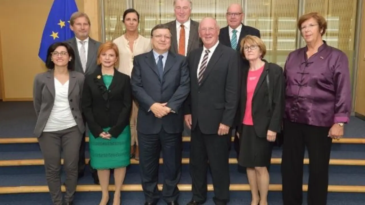 Pilar Rojo, na reuni&oacute;n co presidente da Comisi&oacute;n Europea. / Mundiario