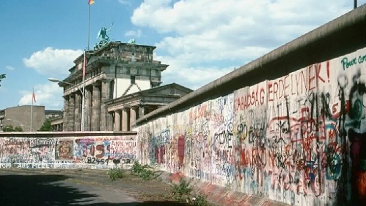 El Muro en la puerta de Brandemburgo.