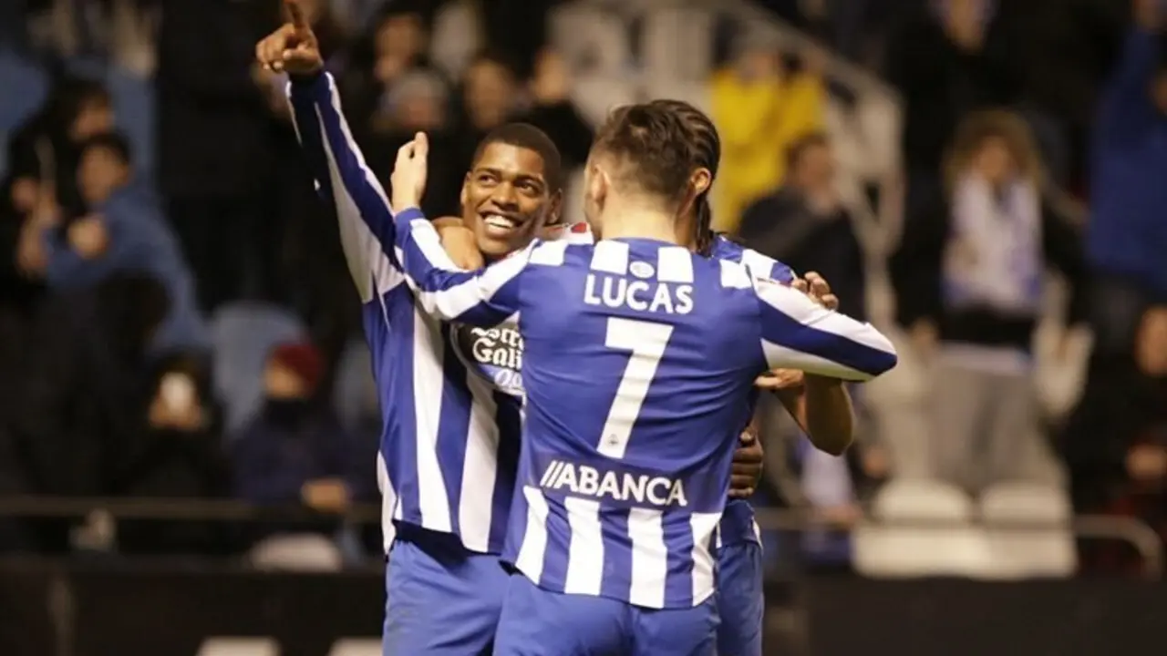 Cavaleiro y Lucas, goleadores del Deportivo.