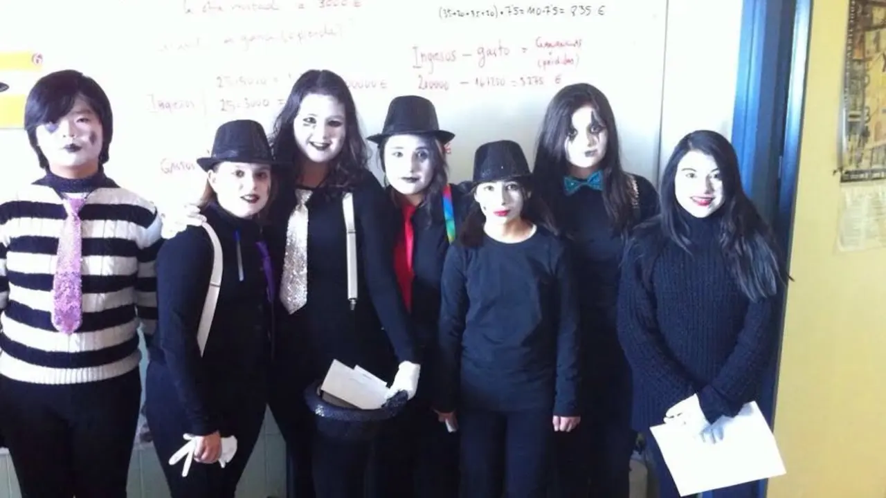 Alumnos del IES. Th&aacute;der.