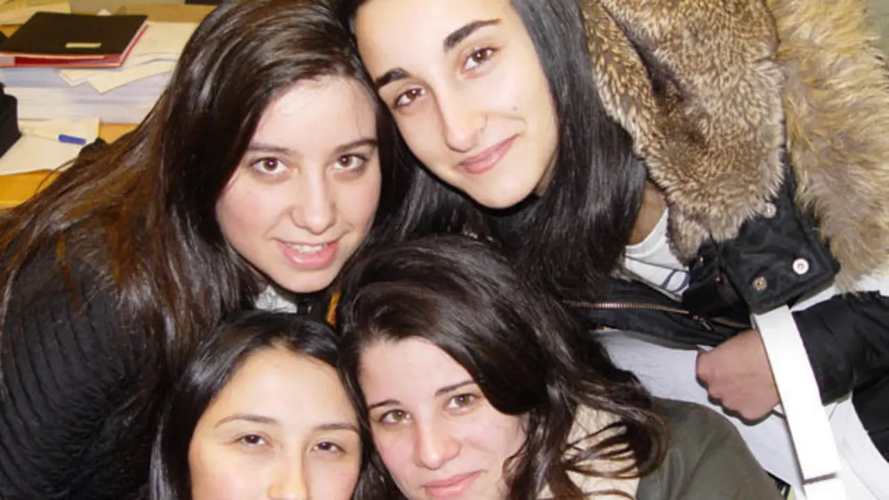 Alumnas de Ferrol premiadas en Dubai. / www.diariodeferrol.com