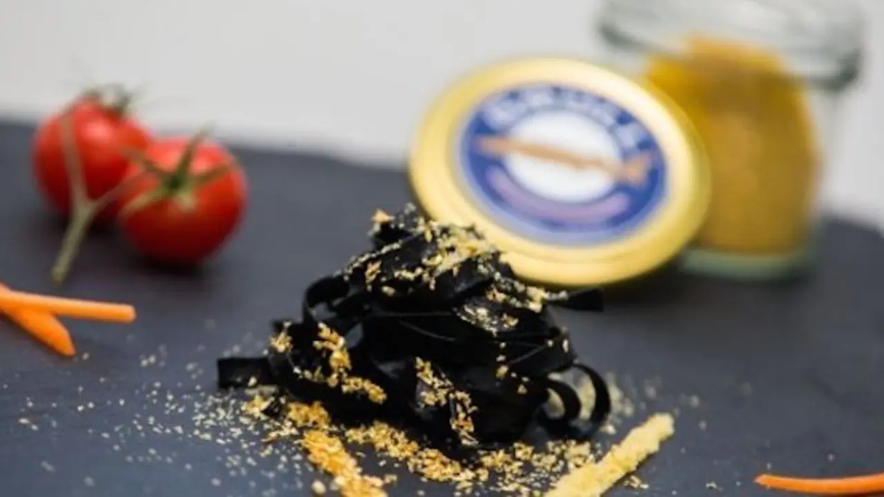 Caviar con oro.