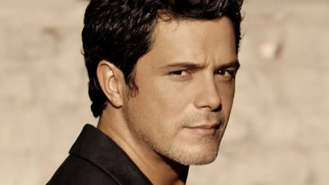 Alejandro Sanz.