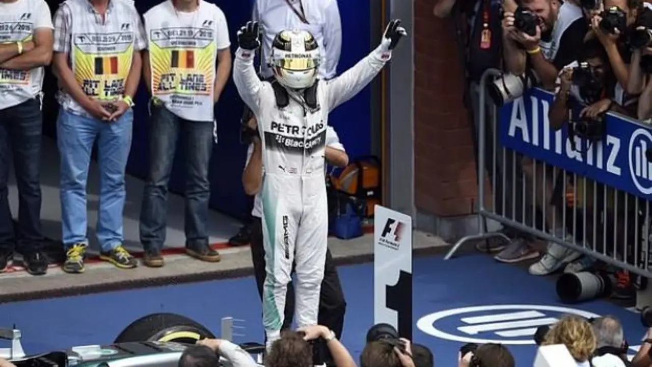 Lewis-Hamilton Spa_opt