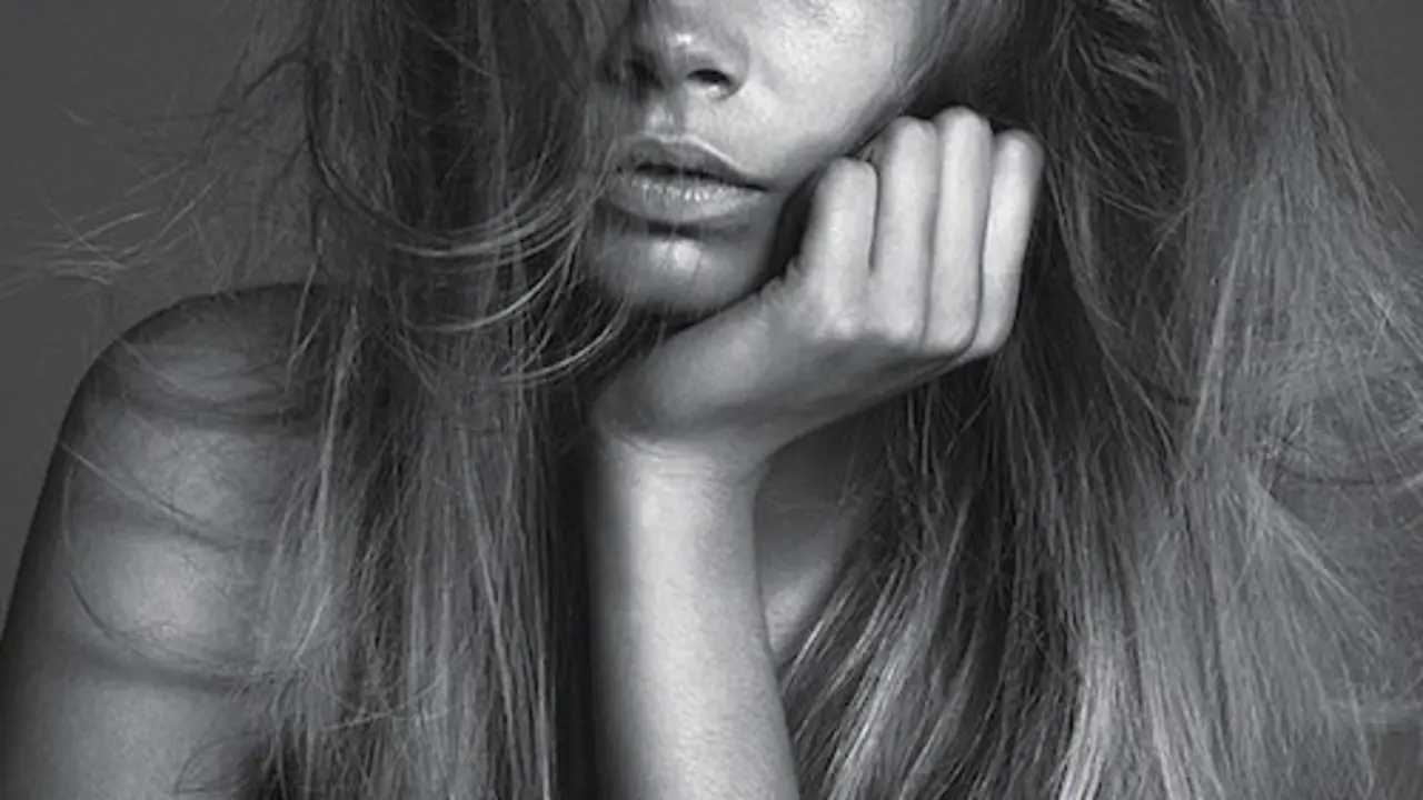 Cara Delevingne.