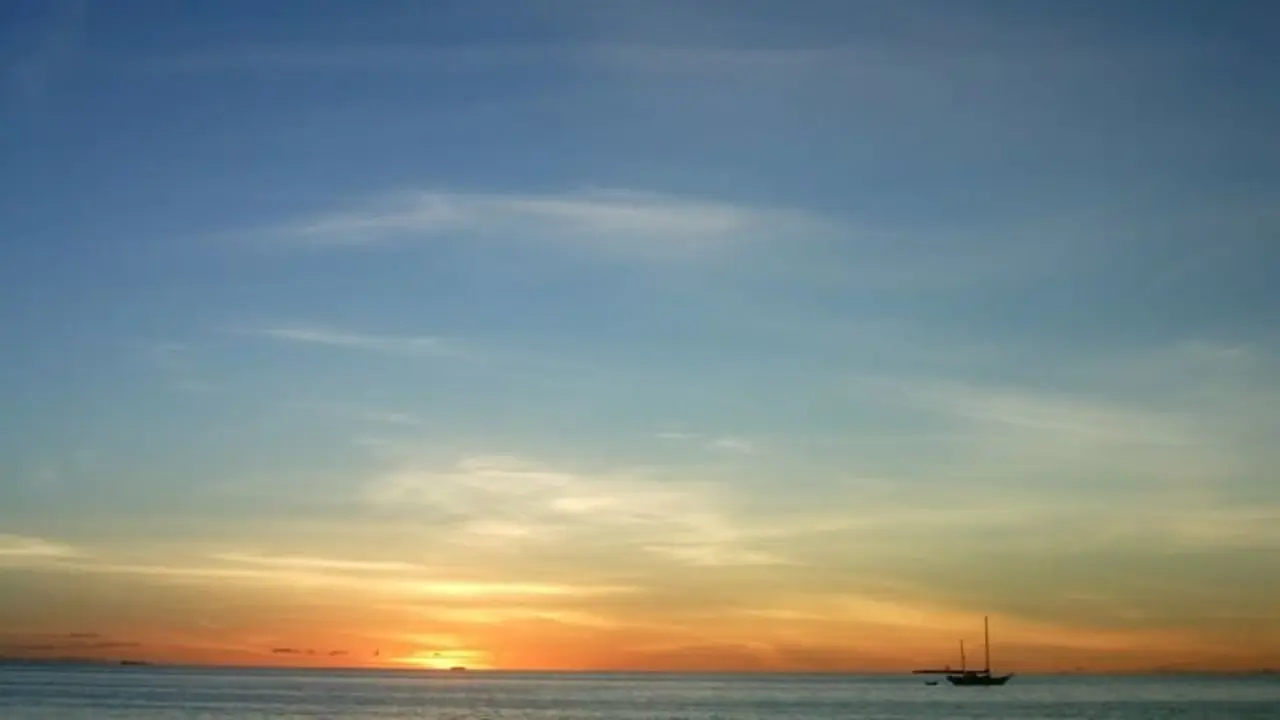 Atardecer en la laguna de Funafuti. / Christian Cabre