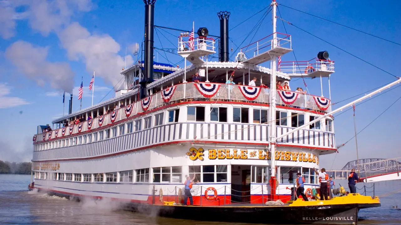 Belle_of_Louisville_2