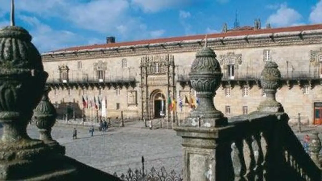 Hostal de los Reyes Cat&oacute;licos de Santiago de Compostela. / spain.info