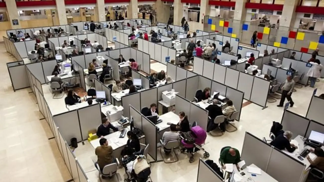 Oficinas de la Agencia Tributaria. / EFE