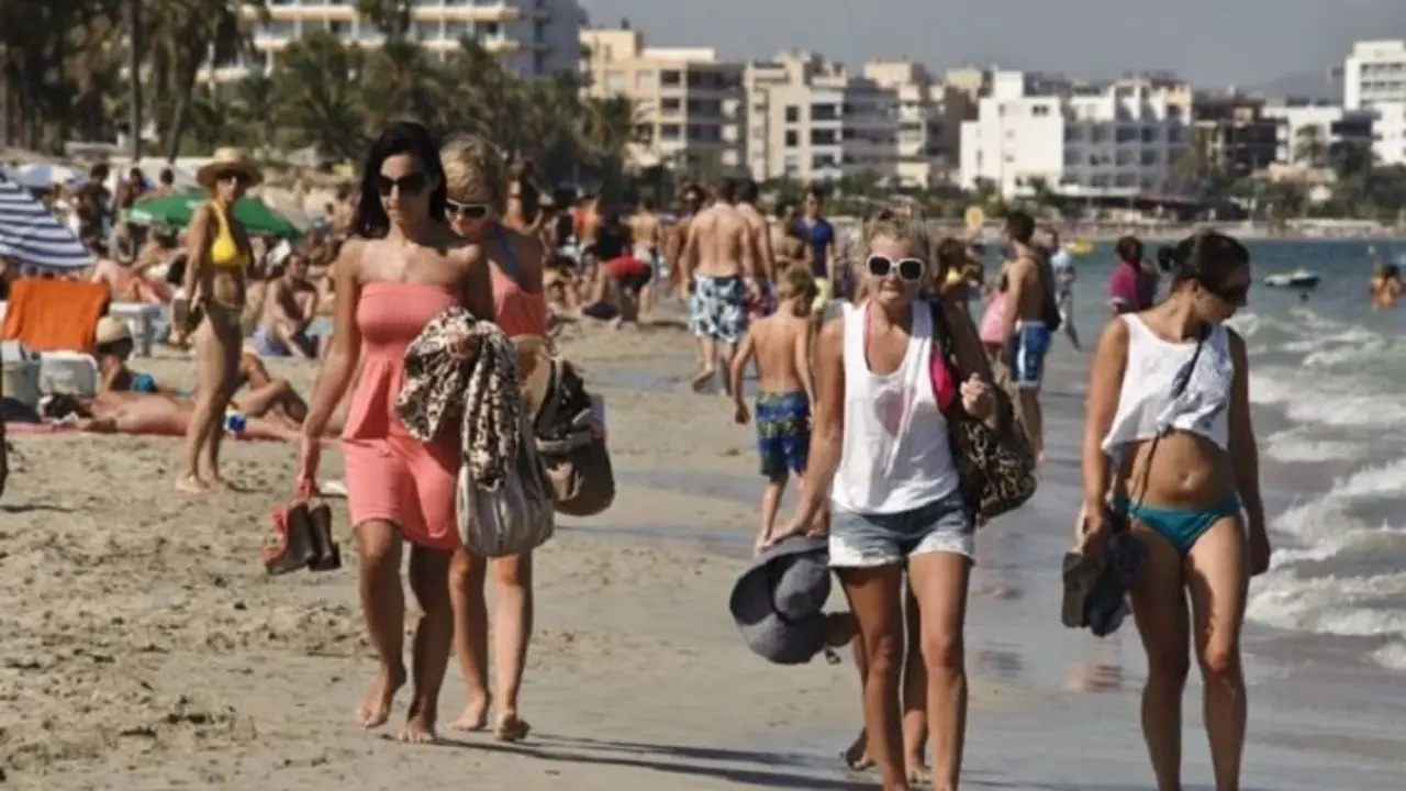 Playas espa&ntilde;olas. / El Mundo