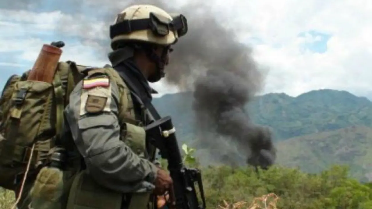 Fuerzas Armadas Colombia. / 90 minutos