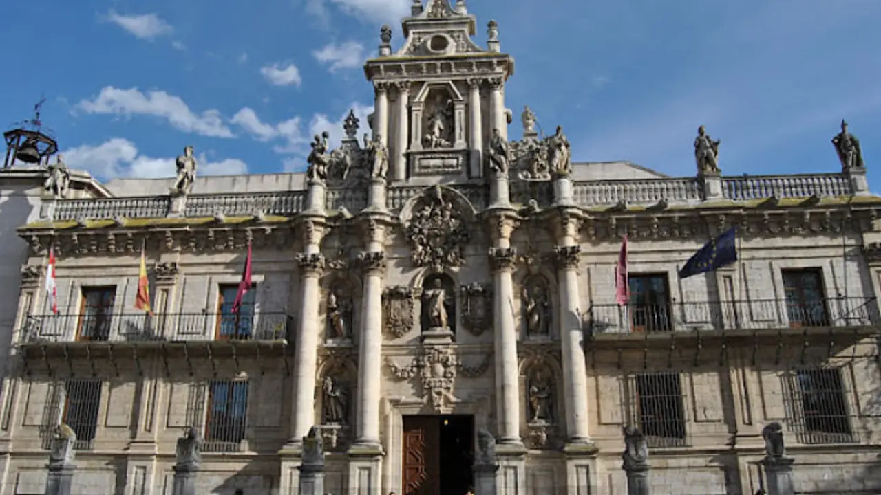 Fachada de la Universidad de Valladolid. / Mundiario